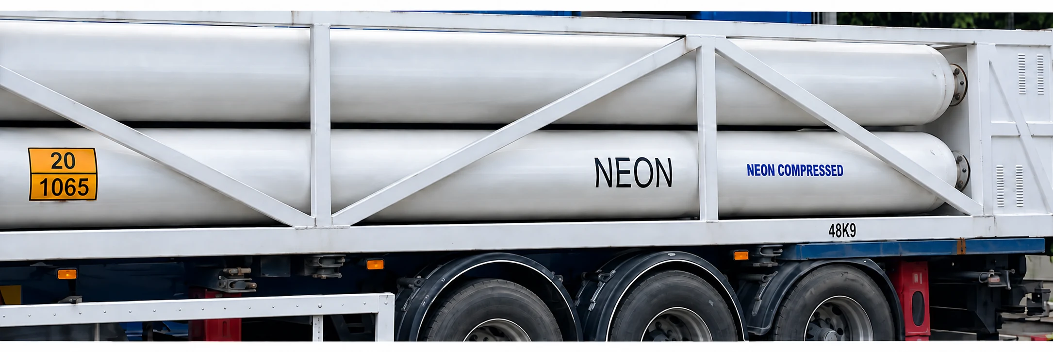 Tube module marked for compressed neon transport